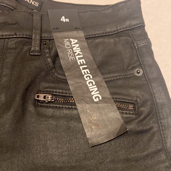 EXPRESS NWT Shiny Black Size 4 Mid Rise Ankle Legging MSRP $98 - Picture 2 of 13